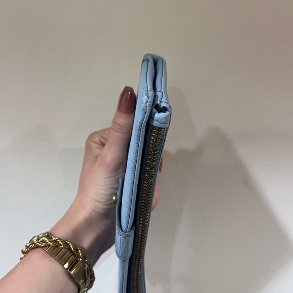 Fossil Baby Blue Pebbled Leather Wallet - Picture 9 of 10